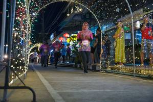 BIB: 18441
                            <button type="button" onclick="openModal(24677000)" class="btn btn-primary btn-sm float-right btn-popup" data-toggle="modal" data-target=".modal-high-quality">
                        <i class="fas fa-shopping-cart"></i> Add to Cart
                    </button>
                                            <button type="button" onclick="isThisMe(24677000, true)" class="btn btn-success btn-sm float-right btn-popup btn-isme hidden" data-toggle="tooltip" data-placement="bottom" title="นี่คือรูปของคุณใช่ไหม คลิกที่นี่เพื่อเอาเข้าอัลบั้ม">
                        <i class="fas fa-plus"></i> Add to album
                    </button>
                    <button type="button" onclick="isThisMe(24677000, false)" class="btn btn-warning btn-sm float-right btn-popup btn-isnotme hidden">
                        <i class="fas fa-ban"></i> Remove from album
                    </button>